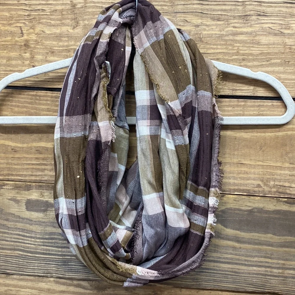 Cato Scarf 🧣